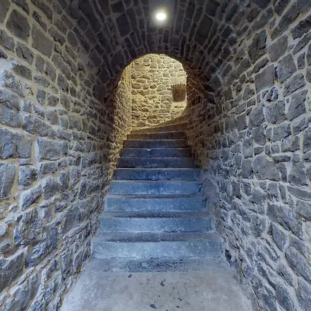Dependance Du Chateaux De Modave