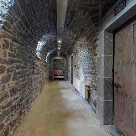 Dependance Du Chateaux De Modave